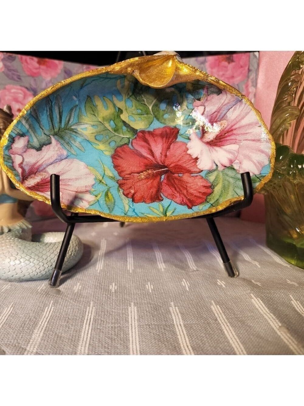 DECOUPAGE CLAM FLORAL SHELL
